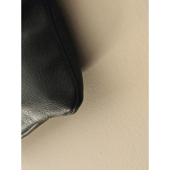 Hand Carved Medium Lip Bag by artist Kimberly Chalos ONE OF A KIND - Picture 2 of 9